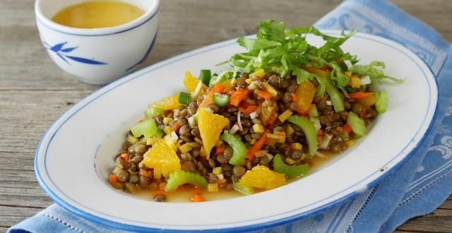 Linsensalat mit Orangen und Karotten